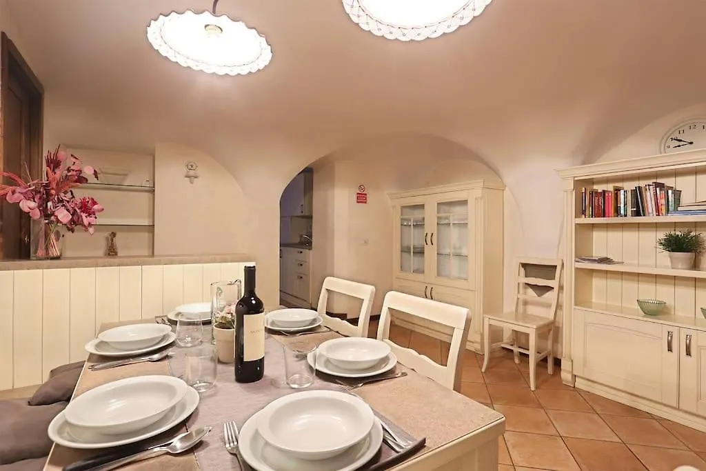 Romantica Suite Firenze 2 Cls Central Market & Dome Apartment