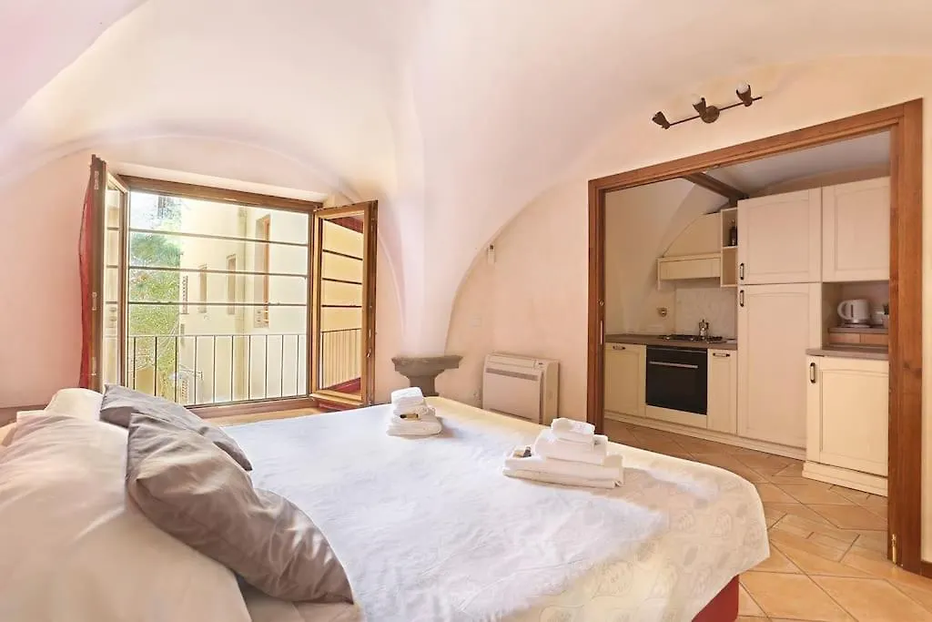 Romantica Suite Firenze 2 Cls Central Market & Dome 0*, Florence Italy